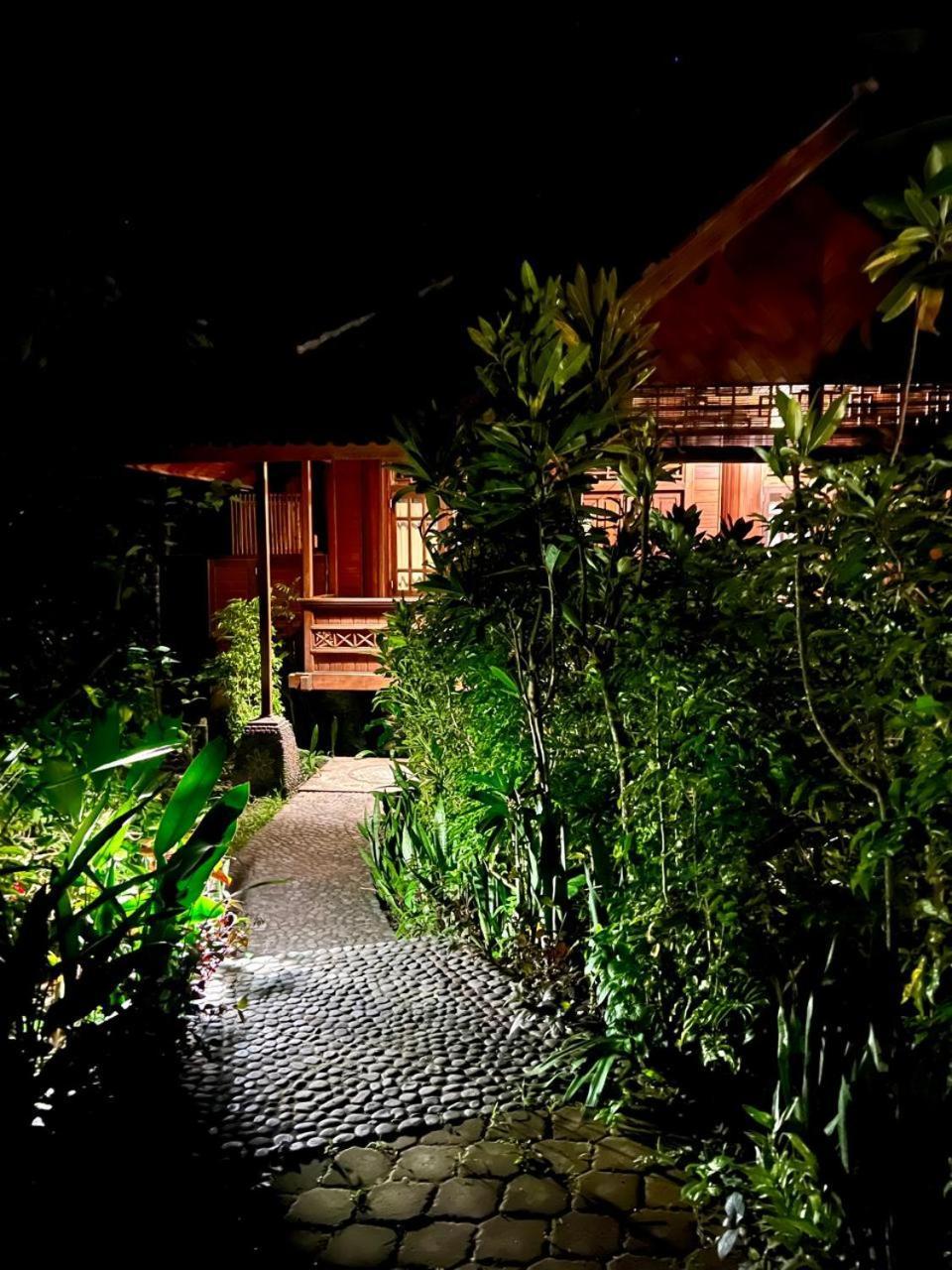 Secret Moon Beach House Jasri Εξωτερικό φωτογραφία